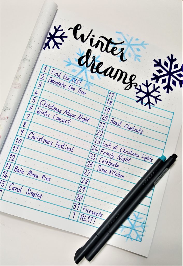 Christmas Bullet Journal | Getting ready for December and the Holiday Season with these useful Christmas BuJo spreads! Keep organized and stay sane this holiday season with Bullet Journals!