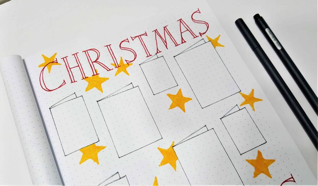 Christmas Bullet Journal | Getting ready for December and the Holiday Season with these useful Christmas BuJo spreads! Keep organized and stay sane this holiday season with Bullet Journals!