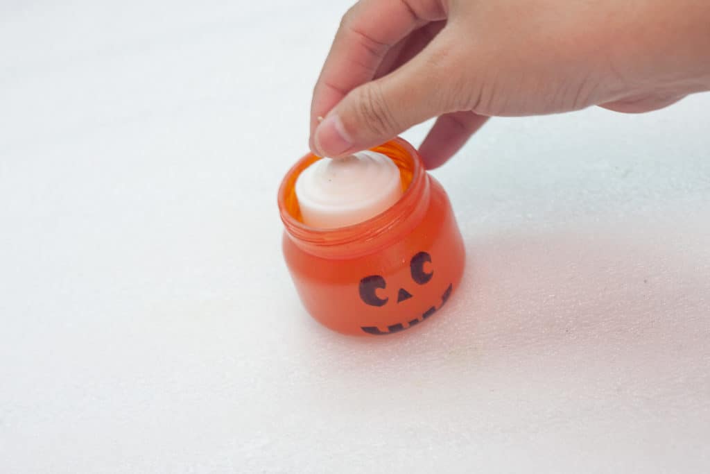 Lighting Glass Jack-o-Lantern for Halloween